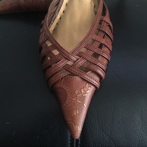 BCBG tan leather slip on heeled mules